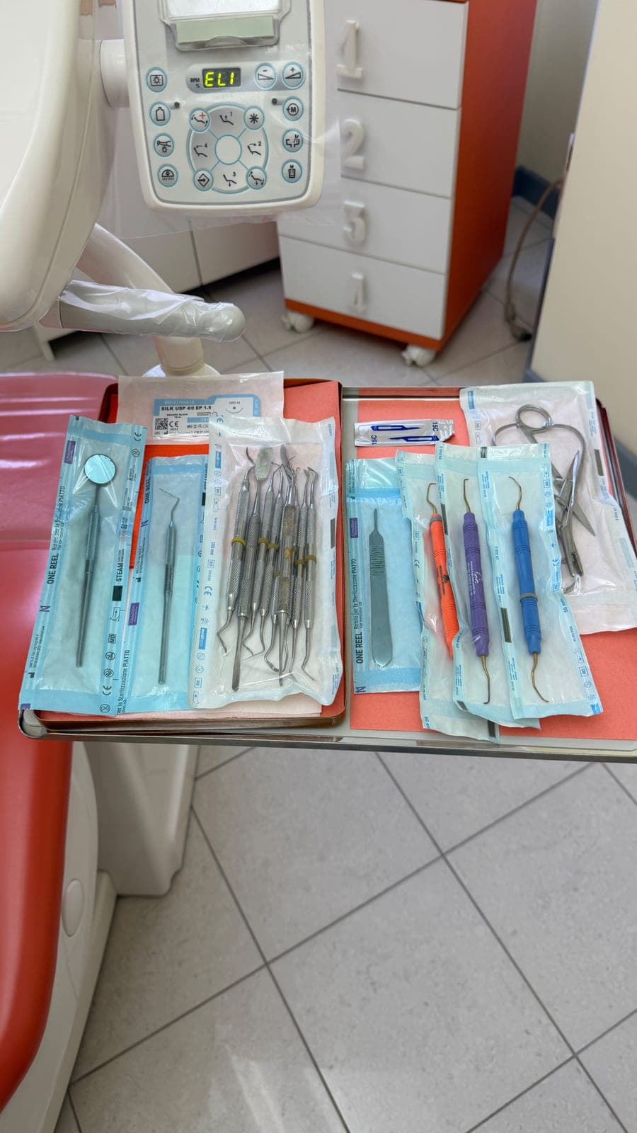 Parodontologia e chirurgia, foto 1 di 3