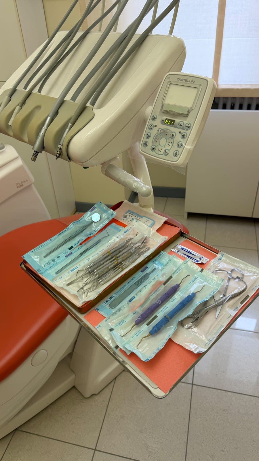 Parodontologia e chirurgia, foto 2 di 3