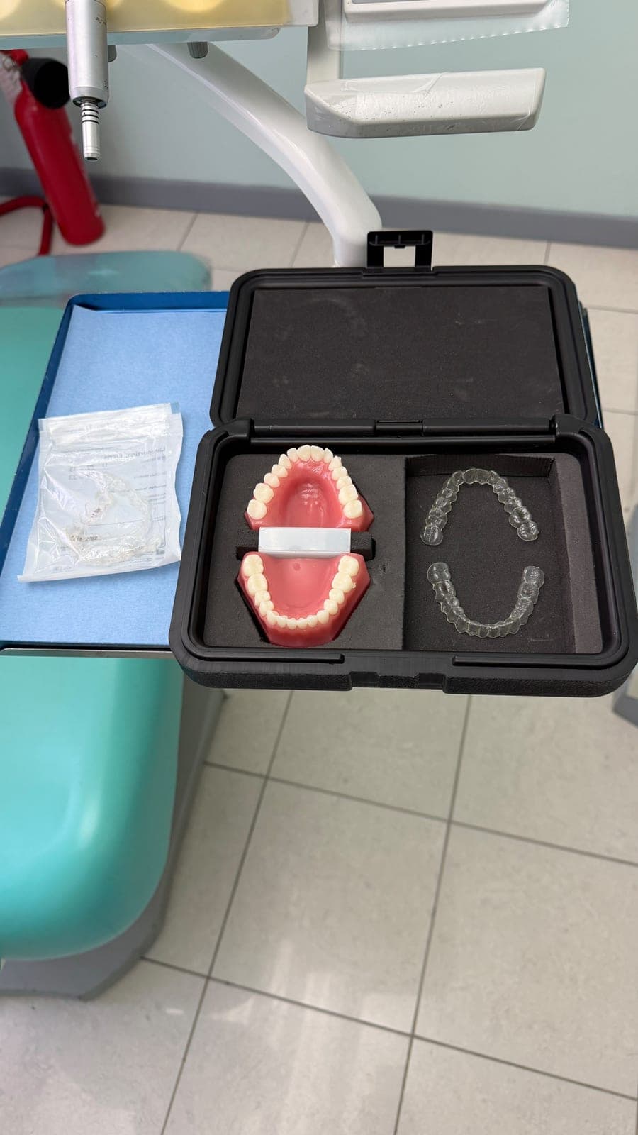 Ortodonzia e Invisalign, foto 1 di 3